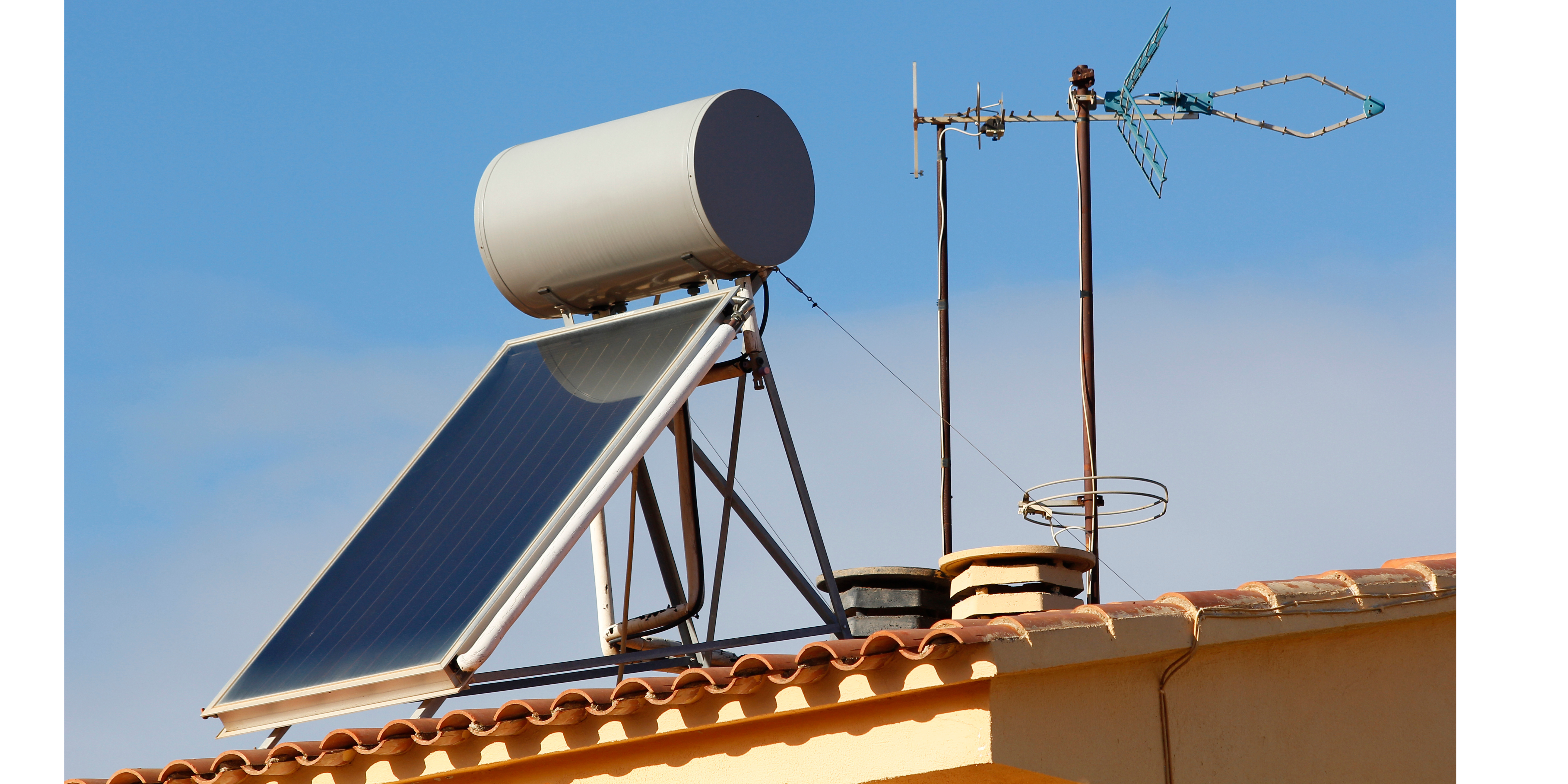 Aquecimento de Água Solar: Promovendo a Sustentabilidade Hídrica e a Eficiência Energética com Energia Renovável